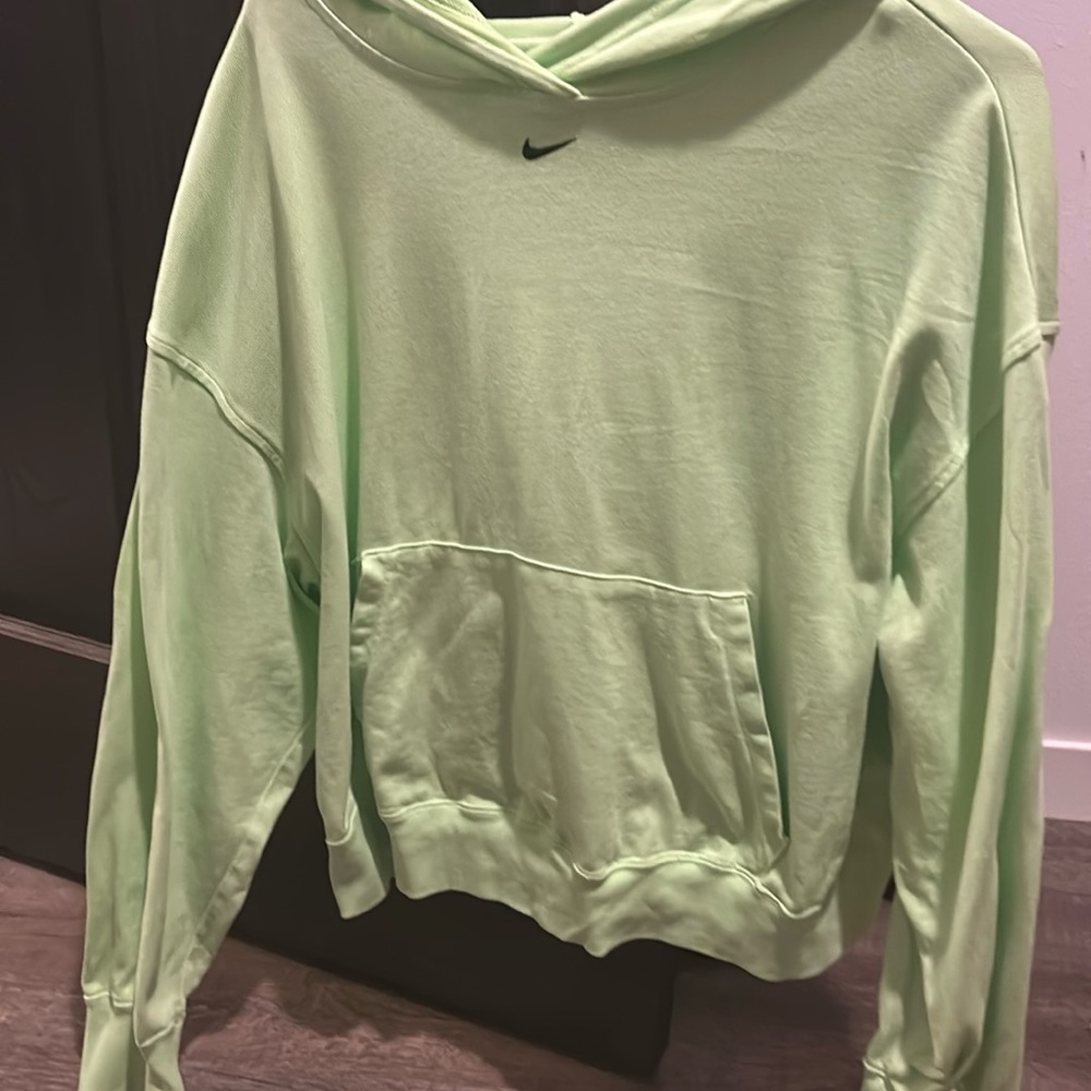 Nike sweatshirt